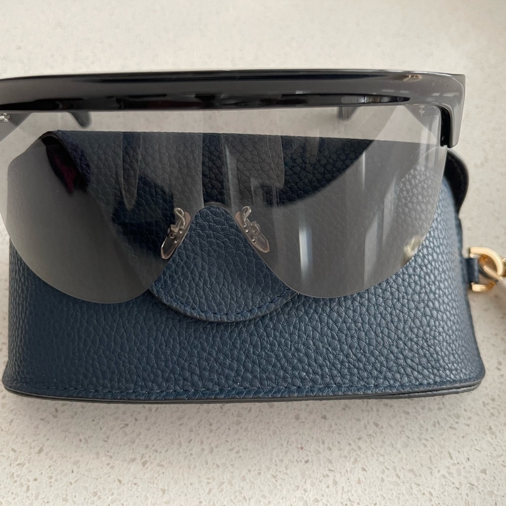 Loewe Stylish Black Sunglasses